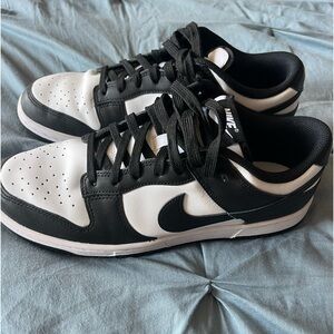 Women’s Nike Panda Dunks